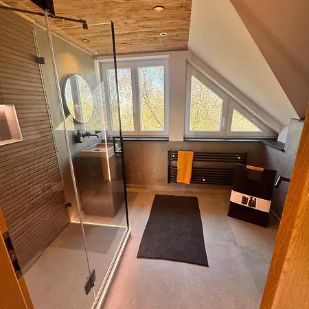 Design Dachgeschoss Apartman